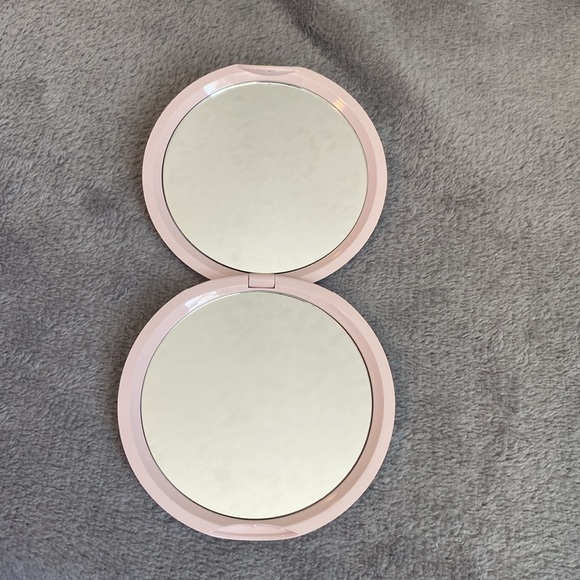 💞KYLIE COSMETICS💞Compact Mirror/NIB - Picture 4 of 6